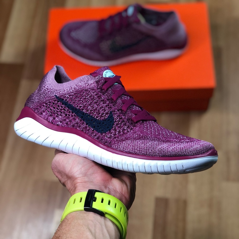 Nike Women's Maroon/Purple Knit Running Shoes with Black Swoosh - Picture 10 of 10
